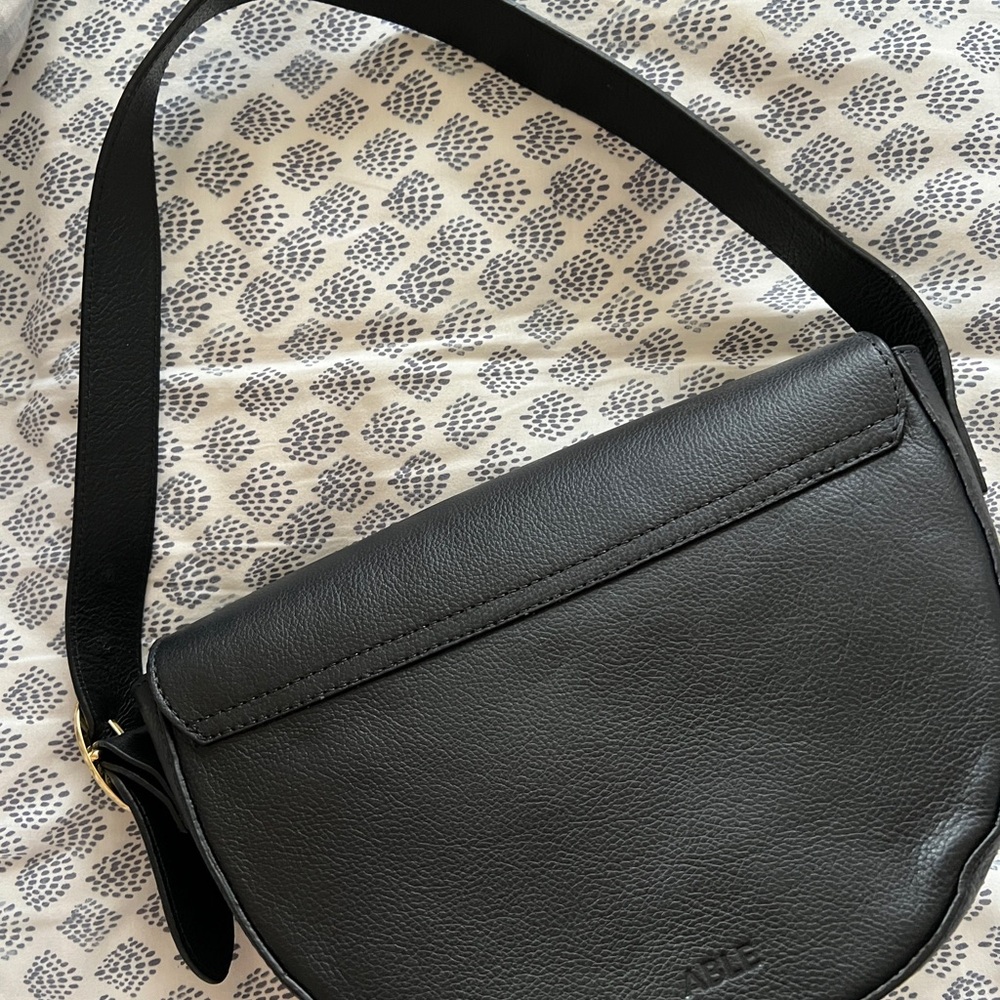 Able Black Bryce Leather Shoulder Bag - Picture 3 of 8